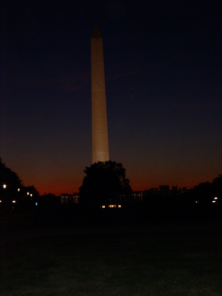 Wash Monument at night
